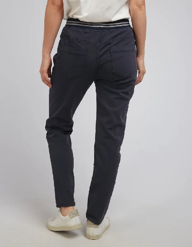 Foxwood Sylvia Jogger Navy