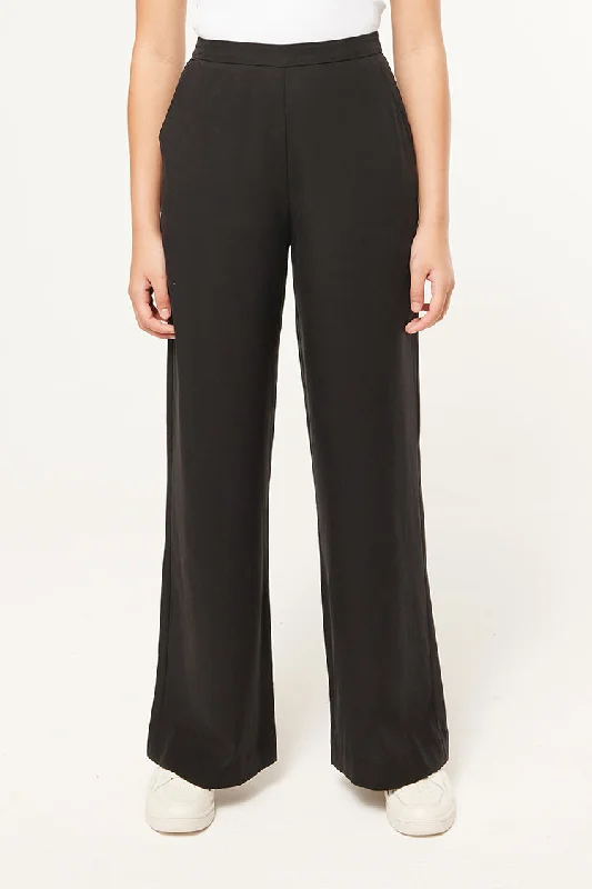 Huffer Staple Pant Black