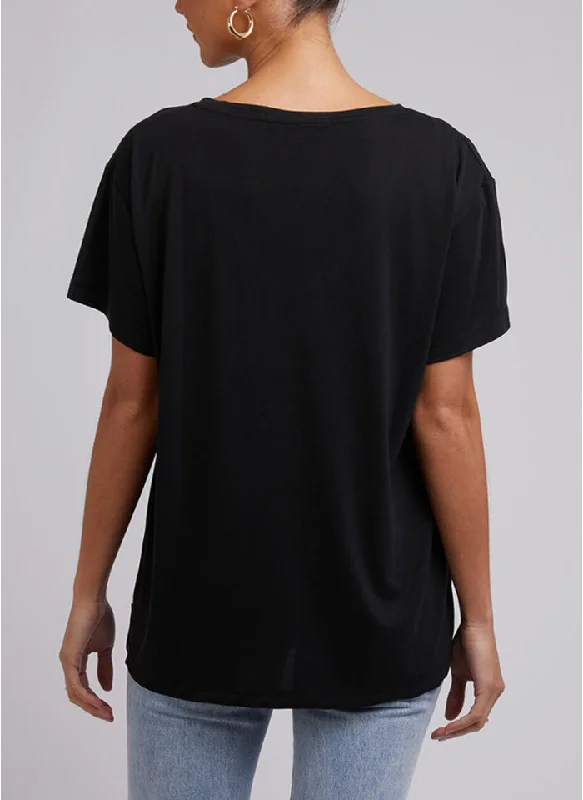 Silent Theory Harper Vee Tee Black