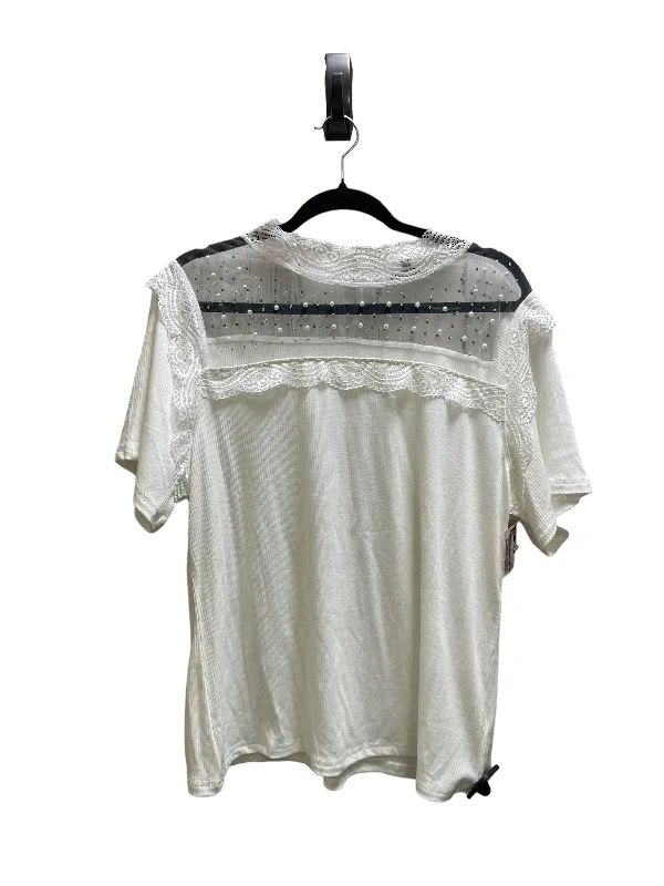 Top Short Sleeve By White Birch In White, Size: 1x